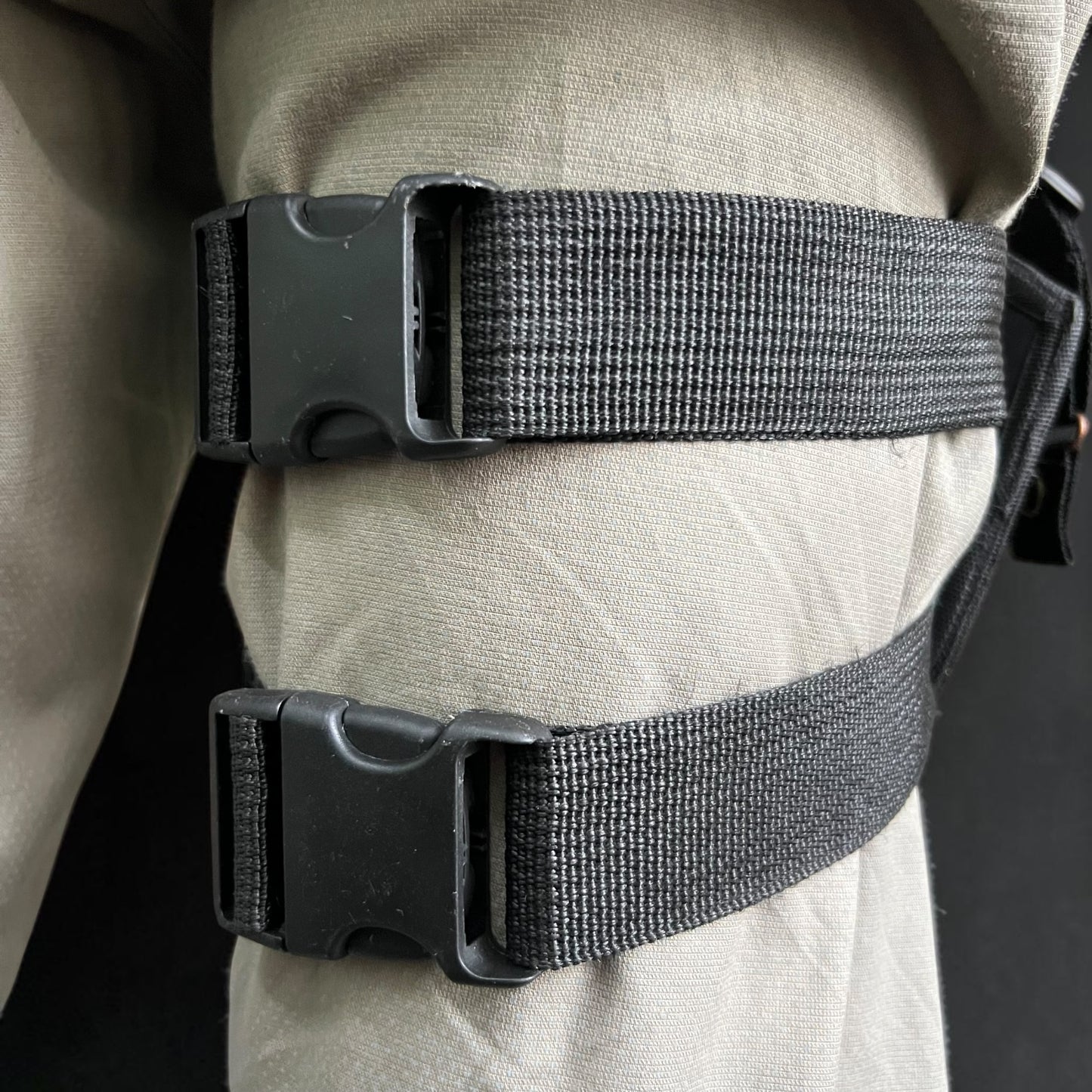 Thigh Holster Made Of Parachute 🎁 Cleaning Kit 100% Free 🔥